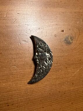 Crescent Moon Face Pin - Silver Tone